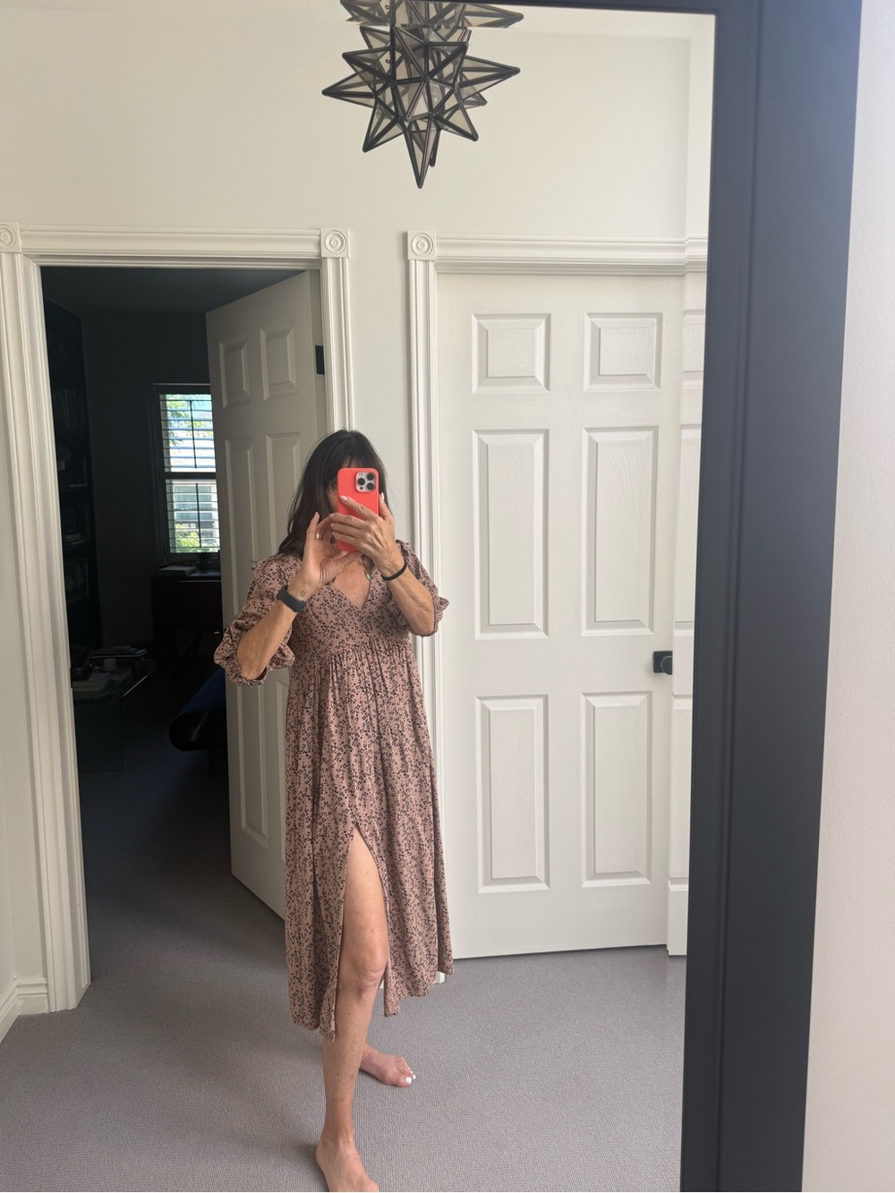 saltwater LUXE Floral V‑Neck Midi Dress - Picture 2 of 11